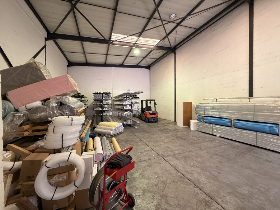 To Let Commercial Property for Rent in Beaconvale Western Cape
